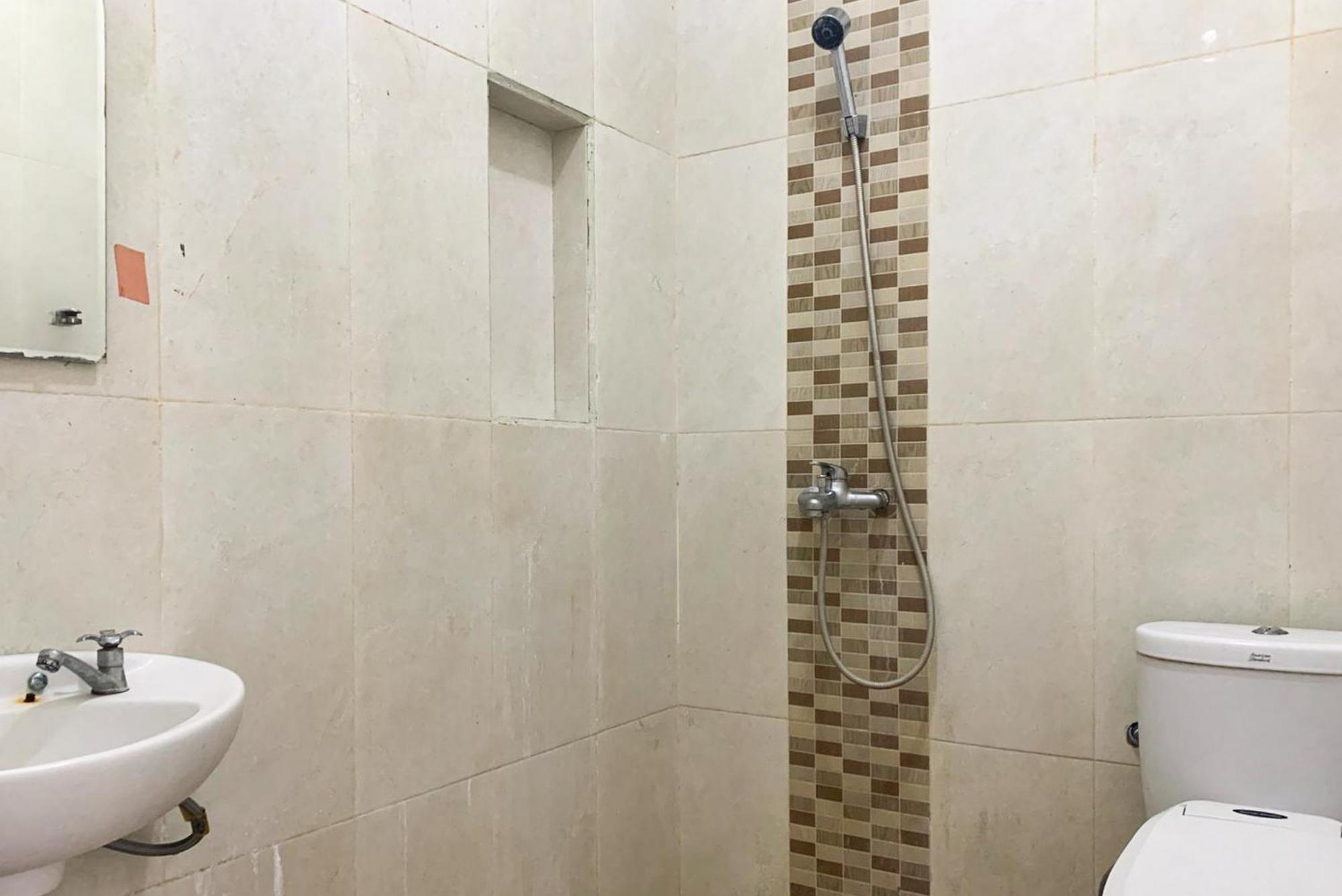 Urbanview Hotel Villa Q Gisting Bandjarnegeri Экстерьер фото